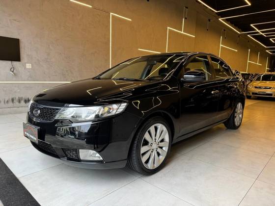 KIA CERATO 1.6 SX3 16V GASOLINA 4P AUTOMÁTICO KIA CERATO 1.6 SX3 16V GASOLINA 4P AUTOMÁTICO